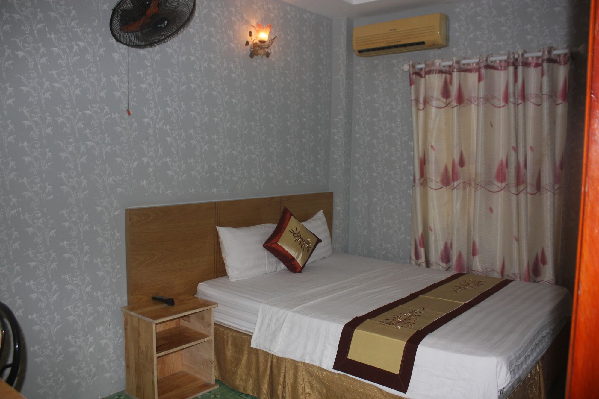 Koniko Hotel Ho Chi Minh-stad Buitenkant foto